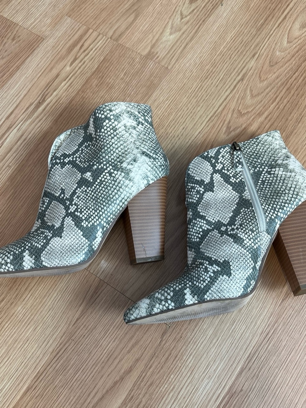 New York & Company Gray Snake-Print Pointed Ankle Booties